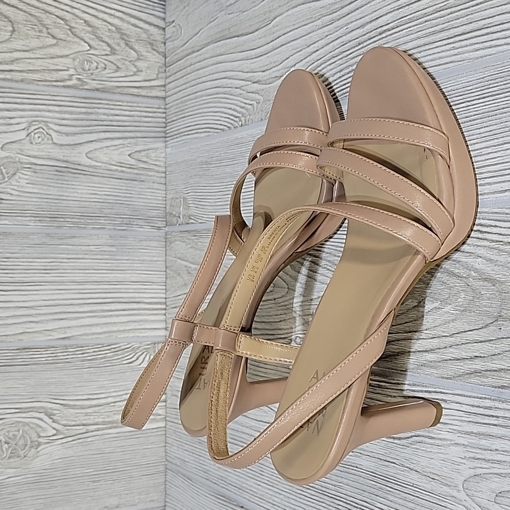 Naturalizer Women's Brenta Strappy Sandals, Creme Brulee, Size 9W, NEW, NO BOX